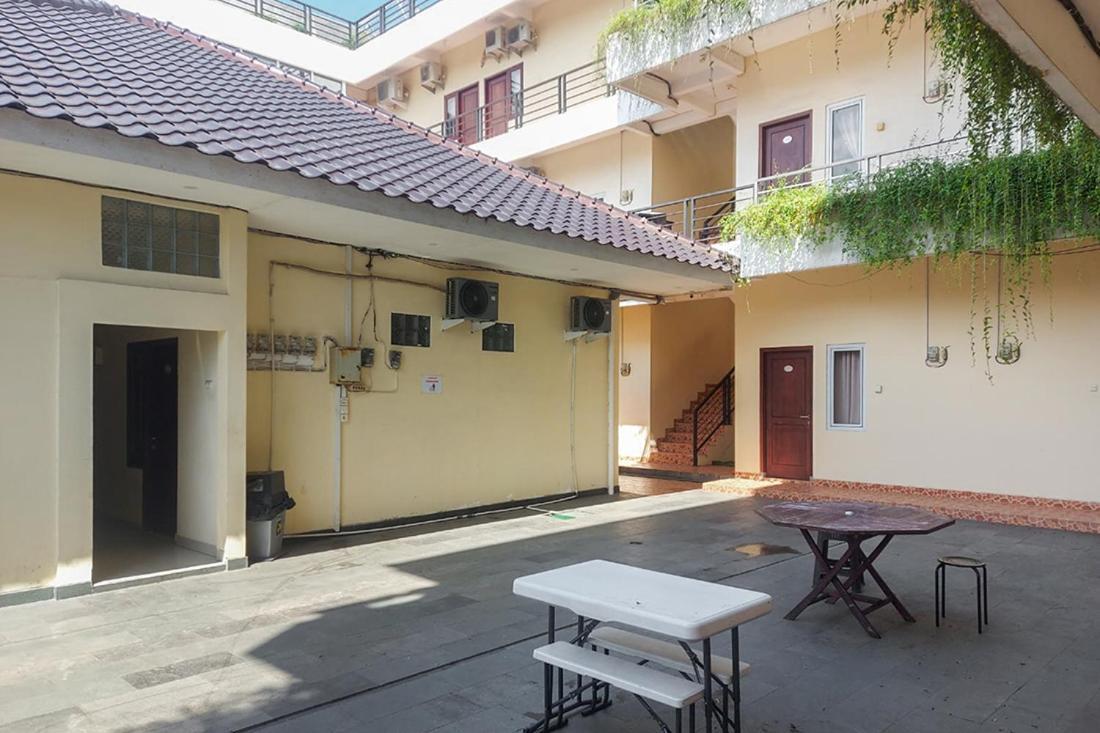 Fabel Homestay Palembang Bagian luar foto